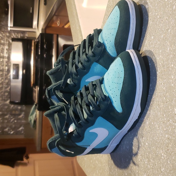 Nike Dunks - Picture 4 of 4